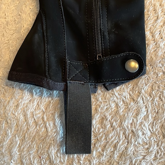 Auken Synthetic Half Chaps, Size XL or Size XS. - Picture 3 of 4